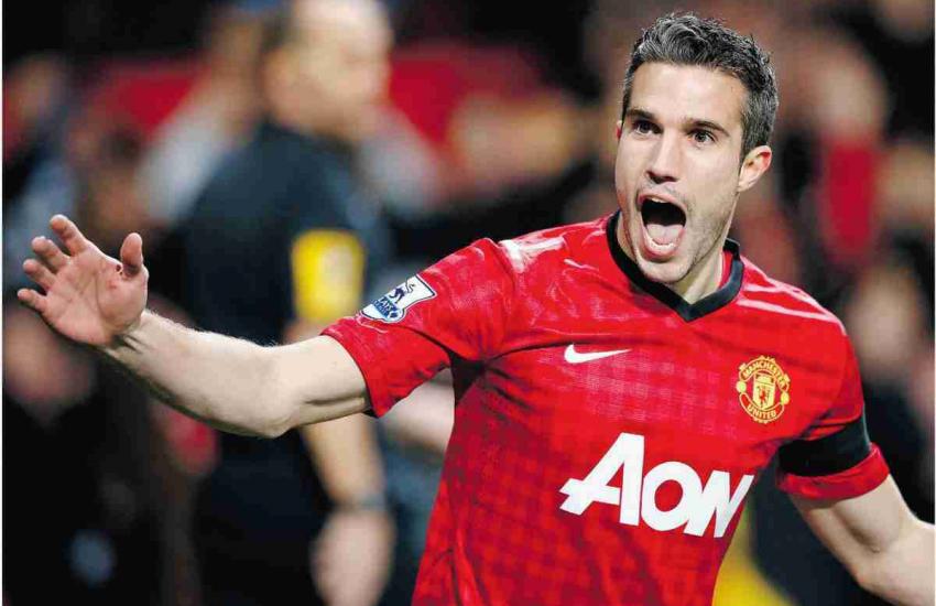 Robin van Persie helps revive Manchester United Tittle Defense