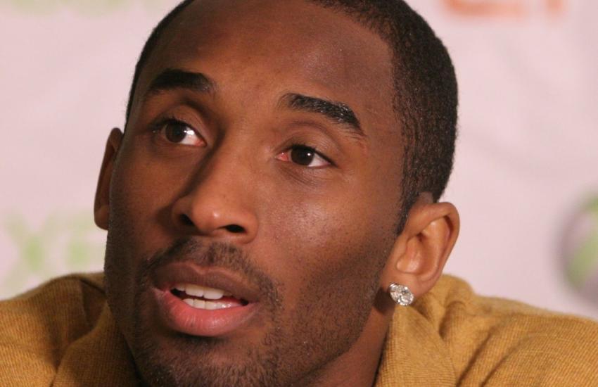 Kobe Bryant plays final game with LA Lakers